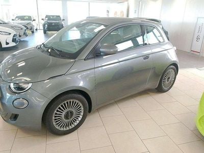 Usata Fiat 500e 42 kW (58 CV) 2024 Grigio Utilitaria