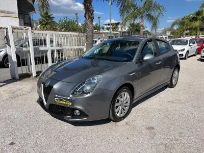 Usata Alfa Romeo Giulietta 120 CV (88 kW) 2018 Grigio Utilitaria
