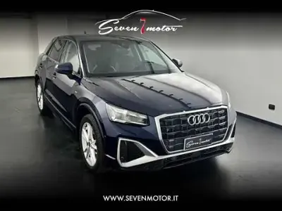 Begagnad Audi Q2 S-Line 150 HK (110 kW) 2025 Blå SUV