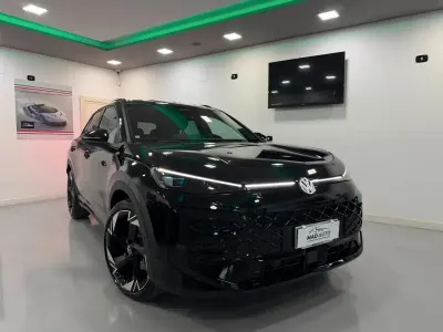 Nuova VW T-Roc R-line 150 CV (110 kW) 2026 Nero SUV