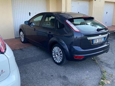 Usata Ford Focus 95 CV (69 kW) 2008 Grigio Berlina