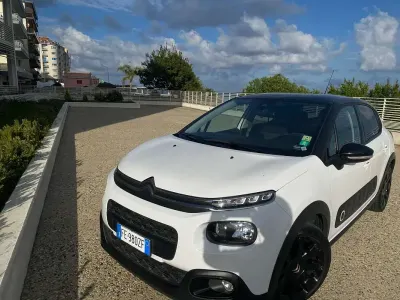 Usata Citroën C3 Shine 99 CV (72 kW) 2017 Bianco Berlina