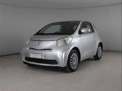 Toyota iQ