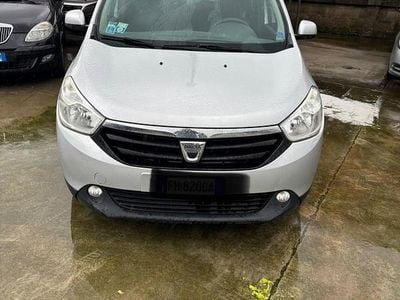 Usata Dacia Lodgy Ambiance 90 CV (66 kW) 2017 Grigio Monovolume