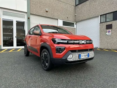 Usata Dacia Spring Extreme 47 kW (65 CV) 2024 Brick red Utilitaria
