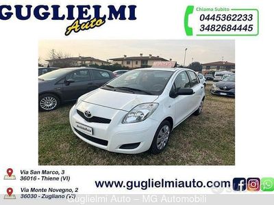 Usata Toyota Yaris Sol 69 CV (50 kW) 2010 Bianco Utilitaria