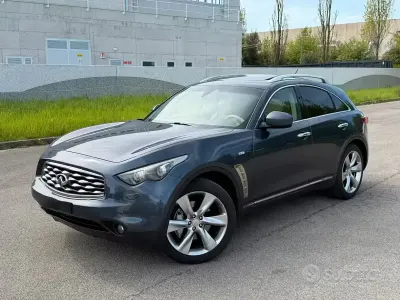 Usata Infiniti Fx30 Premium 238 CV (175 kW) 2011 Grigio SUV