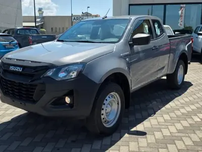 Nuova Isuzu D-Max 164 CV (120 kW) 2026 Grigio Pick-up