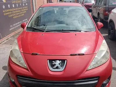 Usata Peugeot 207 90 CV (66 kW) 2010 Berlina