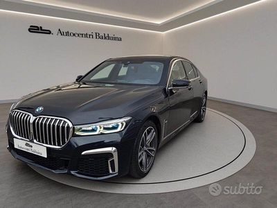 Usata BMW 750L Comfort Edition 530 CV (389 kW) 2021 Nero perla Berlina