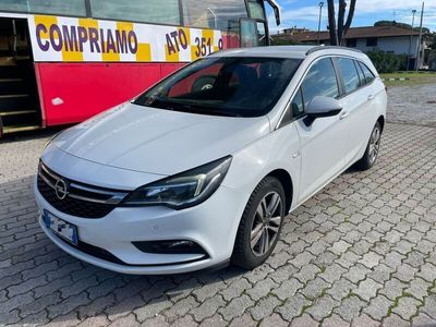 usata Opel Astra 1.6 CDTI 110CV Ottime condizioni