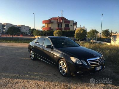 Gebraucht Mercedes E250 204 PS (150 kW) 2010 Schwarz Limousine