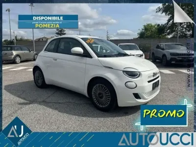 Nuova Fiat 500 La Prima 65 CV (47 kW) 2026 Bianco gelato Berlina