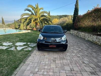 Usata Toyota iQ Style 68 CV (50 kW) 2014 Nero Utilitaria