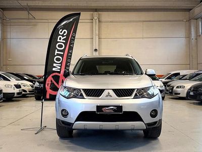 Usata Mitsubishi Outlander Instyle 156 CV (114 kW) 2009 Grigio SUV