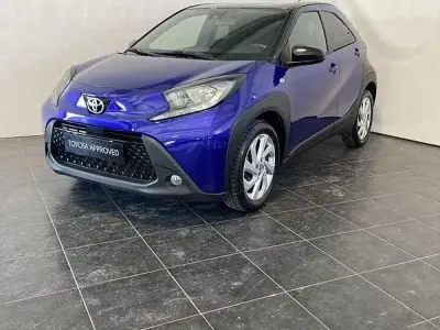 Usata Toyota Aygo X Trend 72 CV (52 kW) 2022 Blu SUV