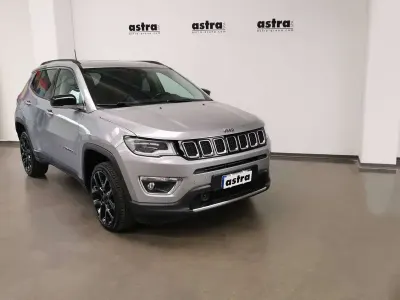 Usata Jeep Compass Limited 170 CV (125 kW) 2019 Granite crystal SUV