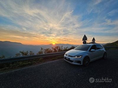 Usado VW Golf VII 245 CV (180 kW) 2018 Berlina