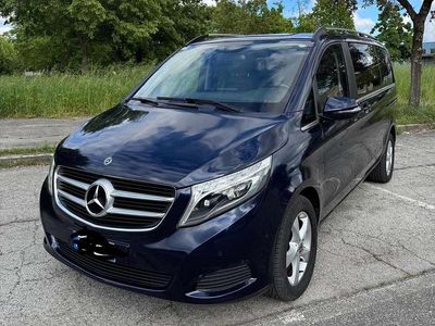 Usata Mercedes V220 163 CV (119 kW) 2018 Blu/azzurro Monovolume