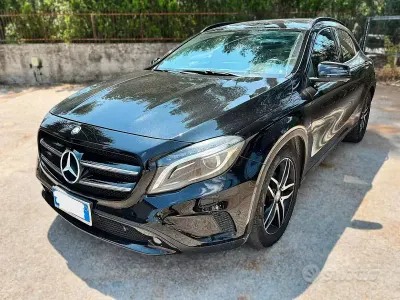 Usata Mercedes GLA180 Premium 109 CV (80 kW) 2016 Nero SUV