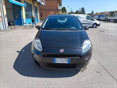 Usata Fiat Punto Lounge 2015 Nero Utilitaria
