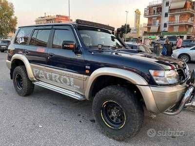 Usata Nissan Patrol SE 129 CV (94 kW) 1998 Blu/azzurro SUV