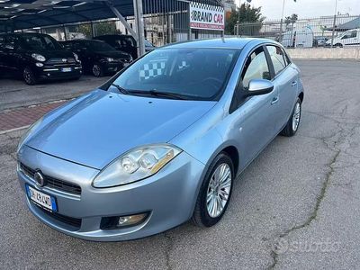 Usata Fiat Bravo Dynamic 120 CV (88 kW) 2007 Blu Utilitaria