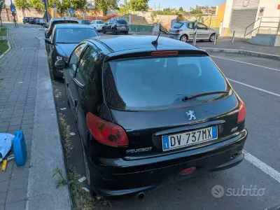 Käytetty Peugeot 206