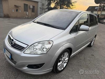 Usata Opel Zafira Cosmo 150 CV (110 kW) 2010 Grigio Monovolume