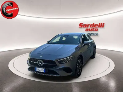 Usata Mercedes A250 Advanced 163 CV (119 kW) 2023 Grigio Berlina