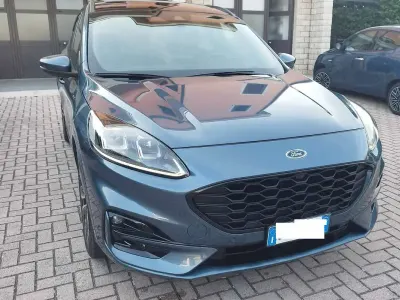 Usata Ford Kuga ST-Line 150 CV (110 kW) 2020 Blu/azzurro SUV