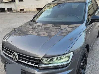 Usata VW Tiguan Sport 116 CV (85 kW) 2019 Grigio SUV