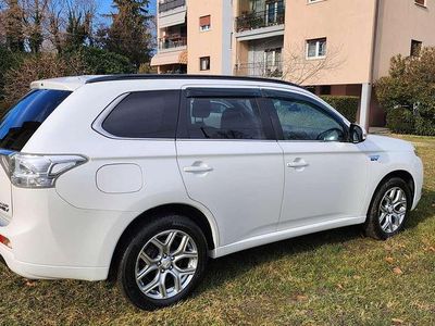Usata Mitsubishi Outlander Intense 150 CV (110 kW) 2013 SUV
