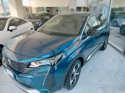 Usata Peugeot 3008 Allure 131 CV (96 kW) 2023 Bluazzurro SUV