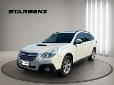 Usata Subaru Outback 150 CV (110 kW) 2014 Bianco Station wagon