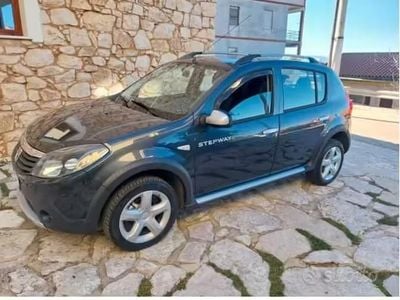 Brugt Dacia Sandero Stepway 68 HK (50 kW) 2011 Hatchback