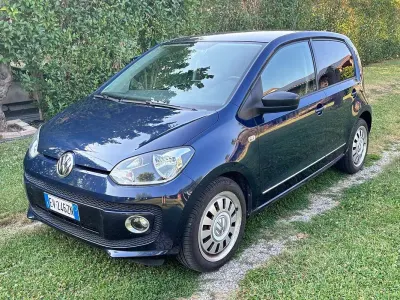 Usata VW up! Highline 68 CV (50 kW) 2012 Blu/azzurro Utilitaria