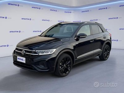 Usata VW T-Roc R-line Plus 150 CV (110 kW) 2022 Nero SUV