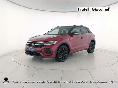 Usata VW T-Roc R-line 116 CV (85 kW) 2023 Kings red metallizzato nero SUV
