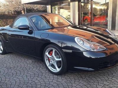 Second-hand Porsche Boxster 260 CP (191 kW) 2002 Negru Cabrio