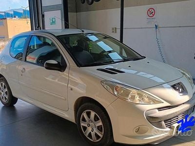 Usata Peugeot 206 60 CV (44 kW) 2009 Bianco Utilitaria