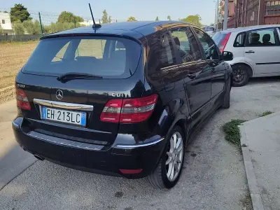 Usata Mercedes B180