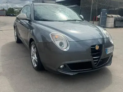 Usata Alfa Romeo MiTo 79 CV (58 kW) 2009 Grigio Utilitaria