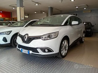Usata Renault Grand Scénic IV 120 CV (88 kW) 2019 Bianco Monovolume