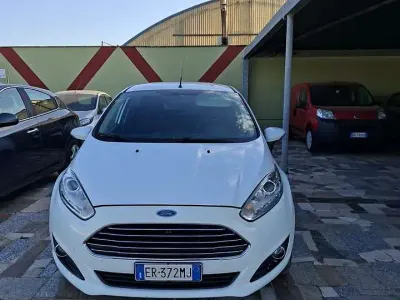 Usata Ford Fiesta Titanium 92 CV (67 kW) 2013 Other Berlina