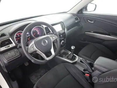 Usata SsangYong Tivoli 114 CV (83 kW) 2018 Grand white SUV