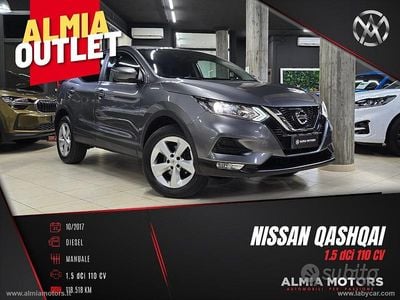 Usata Nissan Qashqai Acenta 110 CV (80 kW) 2017 Grigio SUV