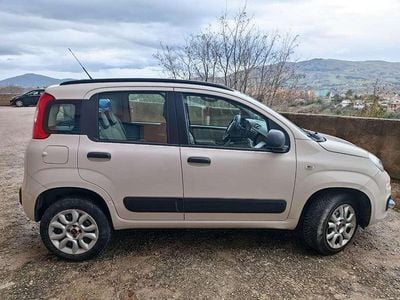 Usata Fiat Panda Lounge 84 CV (61 kW) 2012 Beige Utilitaria