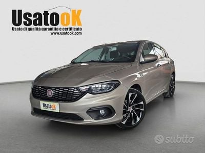 Usata Fiat Tipo Lounge 120 CV (88 kW) 2018 Beige Berlina