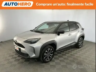Usata Toyota Yaris Cross Trend 92 CV (67 kW) 2022 Grigio SUV